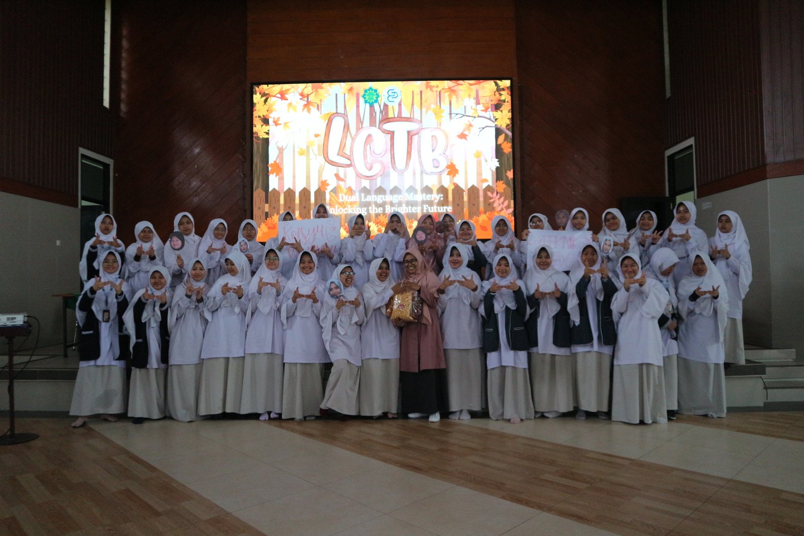 19800101001649_IMG_0442