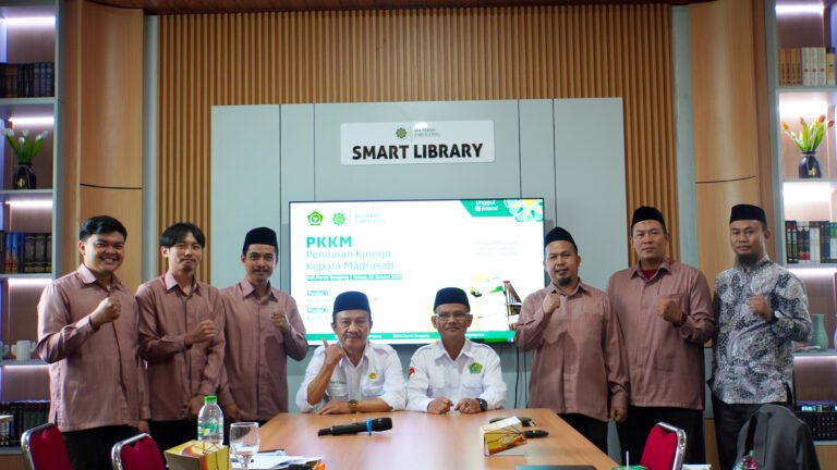 Kinerja Kepala MA Persis Tarogong Dinilai: Komitmen Tingkatkan Mutu Madrasah yang Partisipasif, Humanis, dan Restoratif.