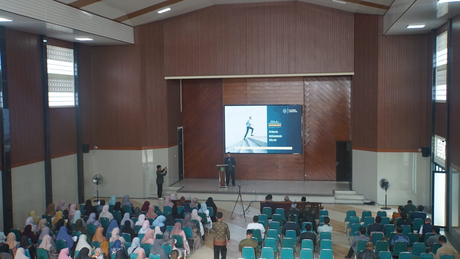 You are currently viewing Perkuat Kepercayaan & Kolaborasi, MA Persis Tarogong Sosialisasikan Program Kelas 10