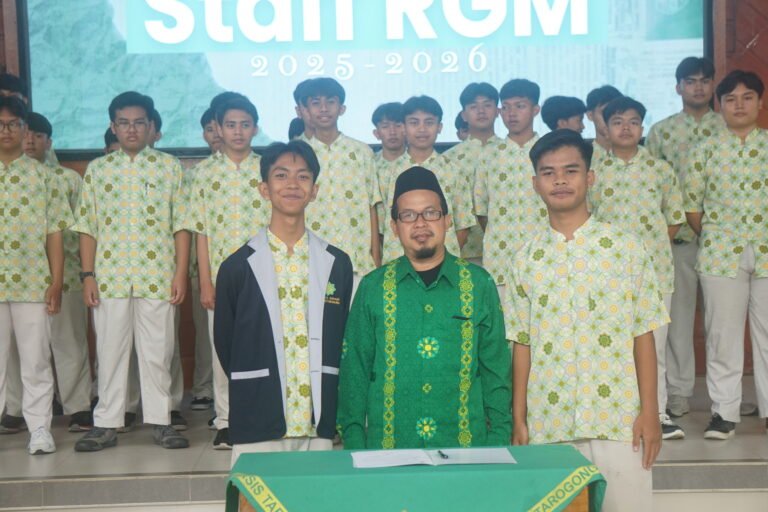 Masa Jihad Baru Dimulai: RGM-UGM Kukuhkan Staf Pengurus 2025/2026