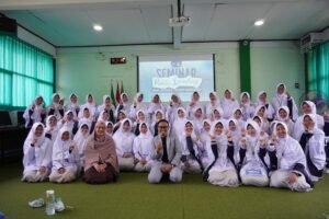 Read more about the article Menumbuhkan Kepercayaan Diri dan Daya Bicara Santri