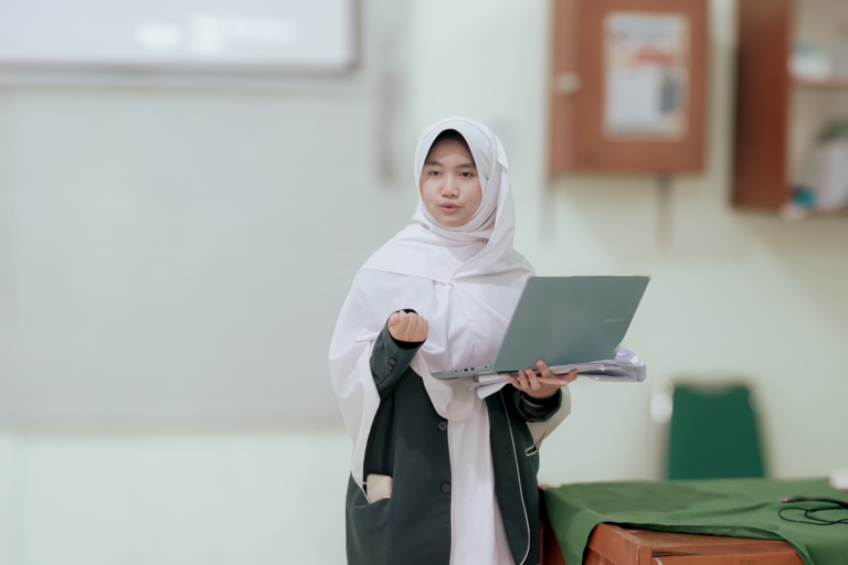 Dari Tegang hingga “Plong”: Cerita Santri Kelas XII MA Persis Tarogong Jalani Sidang Kartul